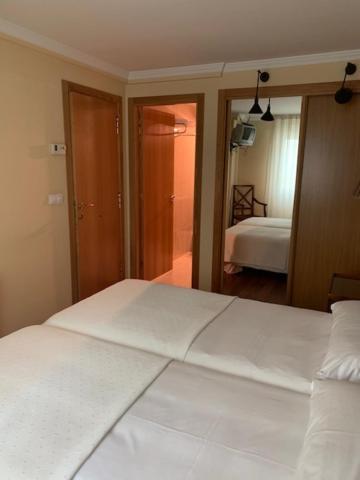 Aparthotel O Novo Cabalo Furado Tui Kültér fotó